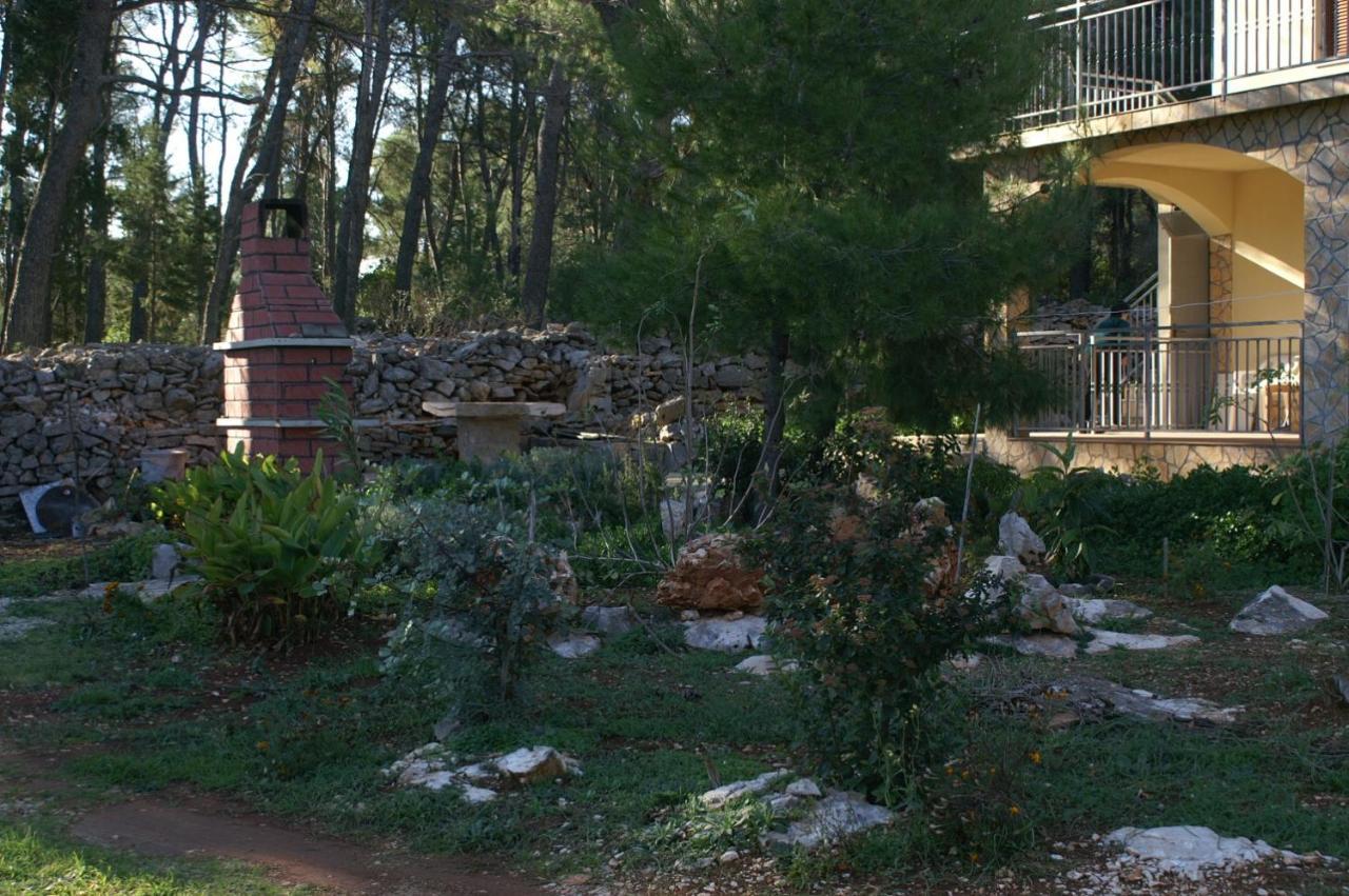 Apartments With A Parking Space Mudri Dolac, Hvar - 4043 Vrbanj Exterior foto